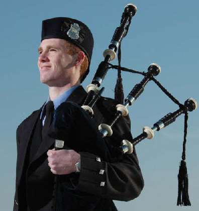Garrett DeWyse - Bagpiper